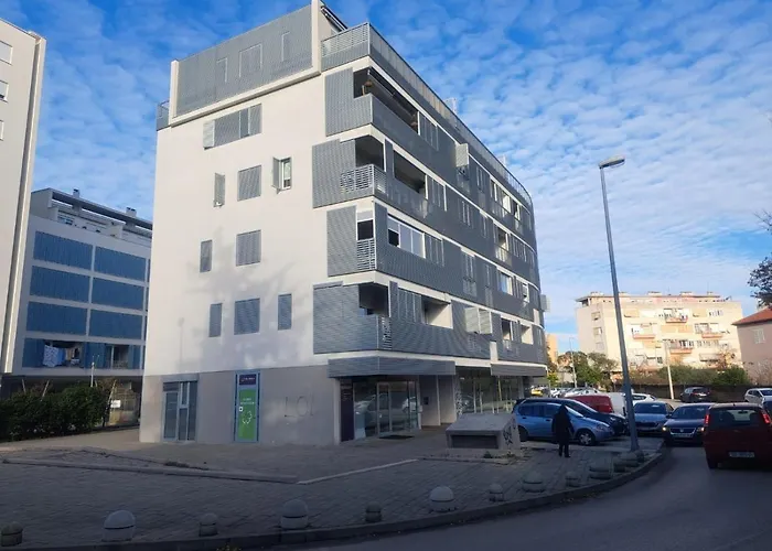 Rio Апартаменти *